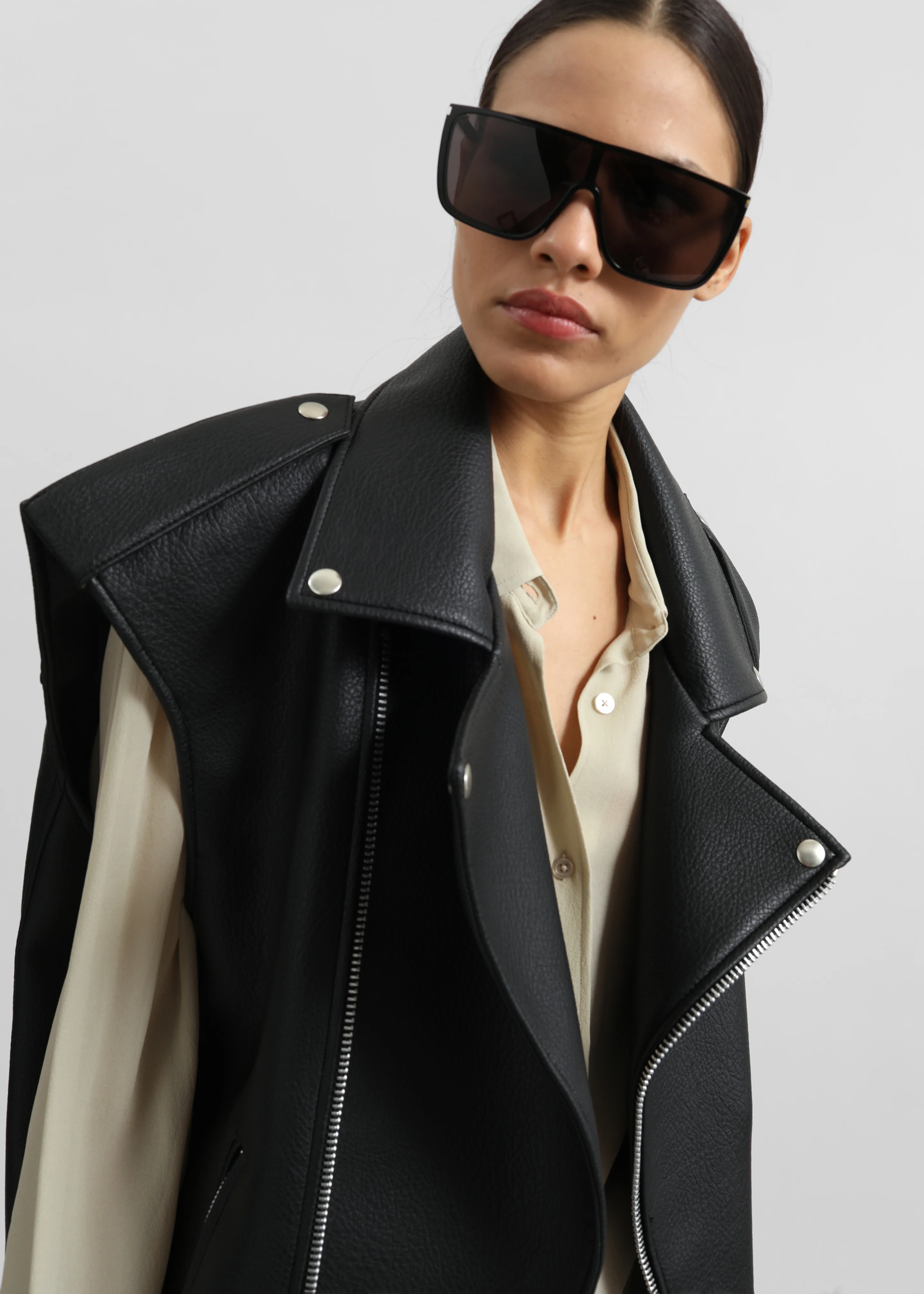Chicago Oversized Biker Vest - Black - Image 8