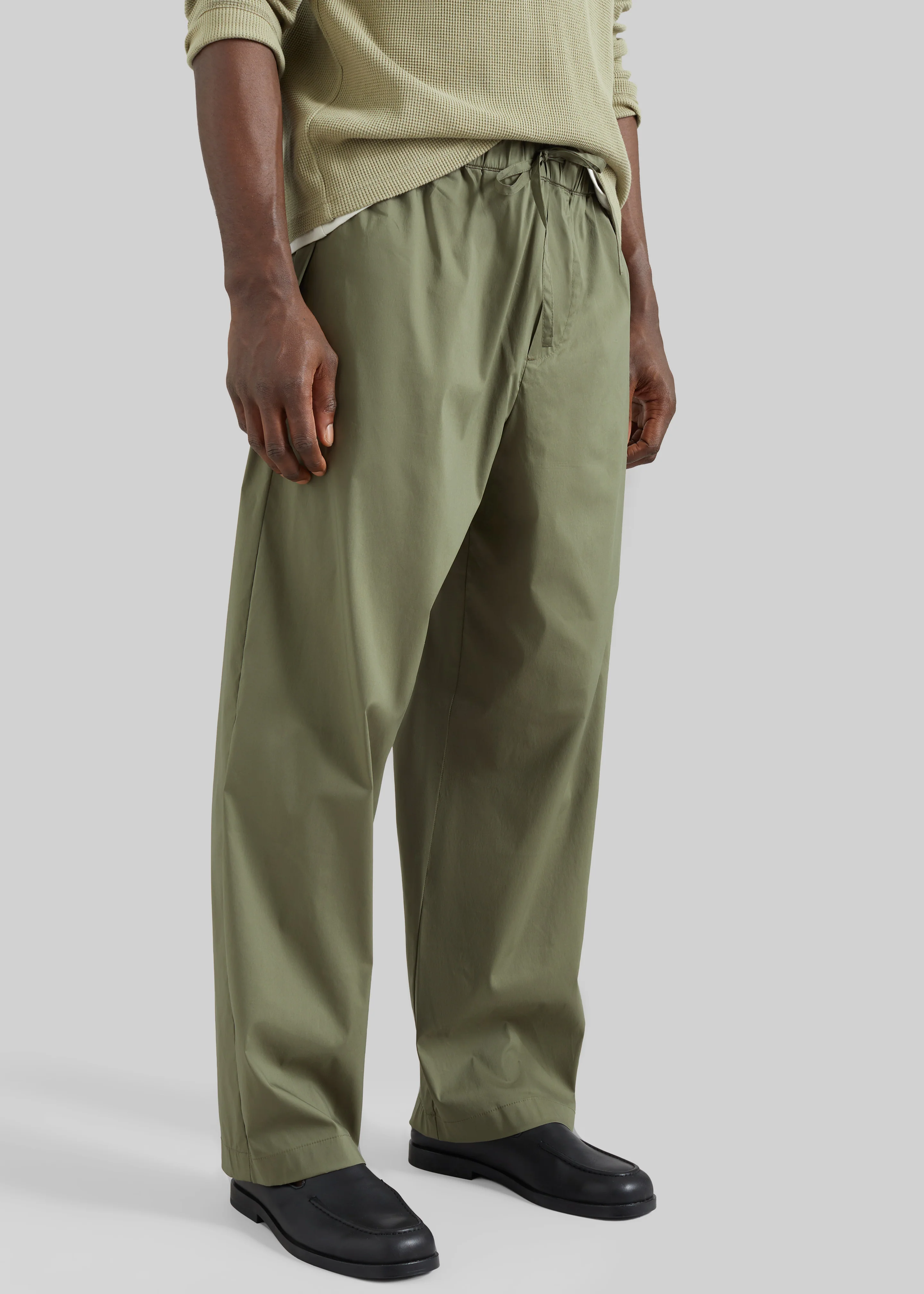 Darkpark Ian Jogger Fit Pants - Military Green