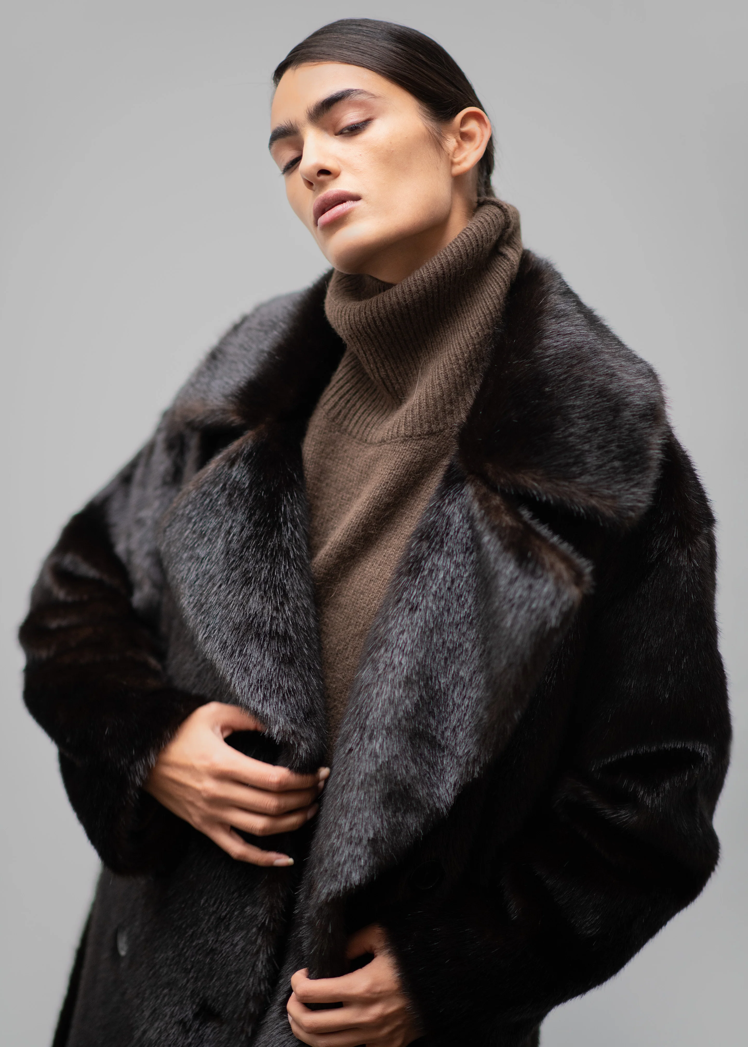 Joni Faux Fur Coat - Dark Espresso - Image 4