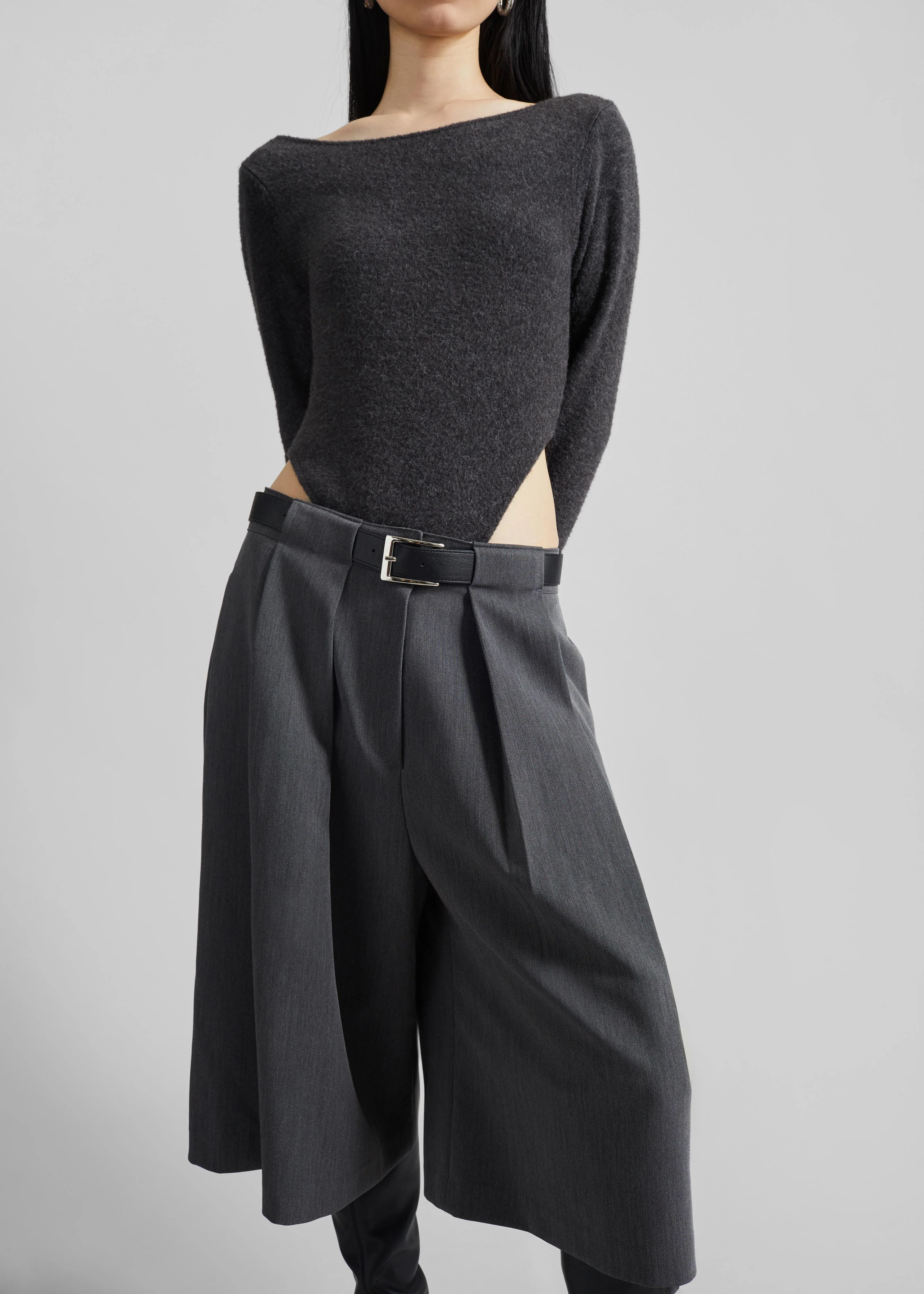 Kalvo Belted Bermuda Shorts - Dark Grey - Image 2