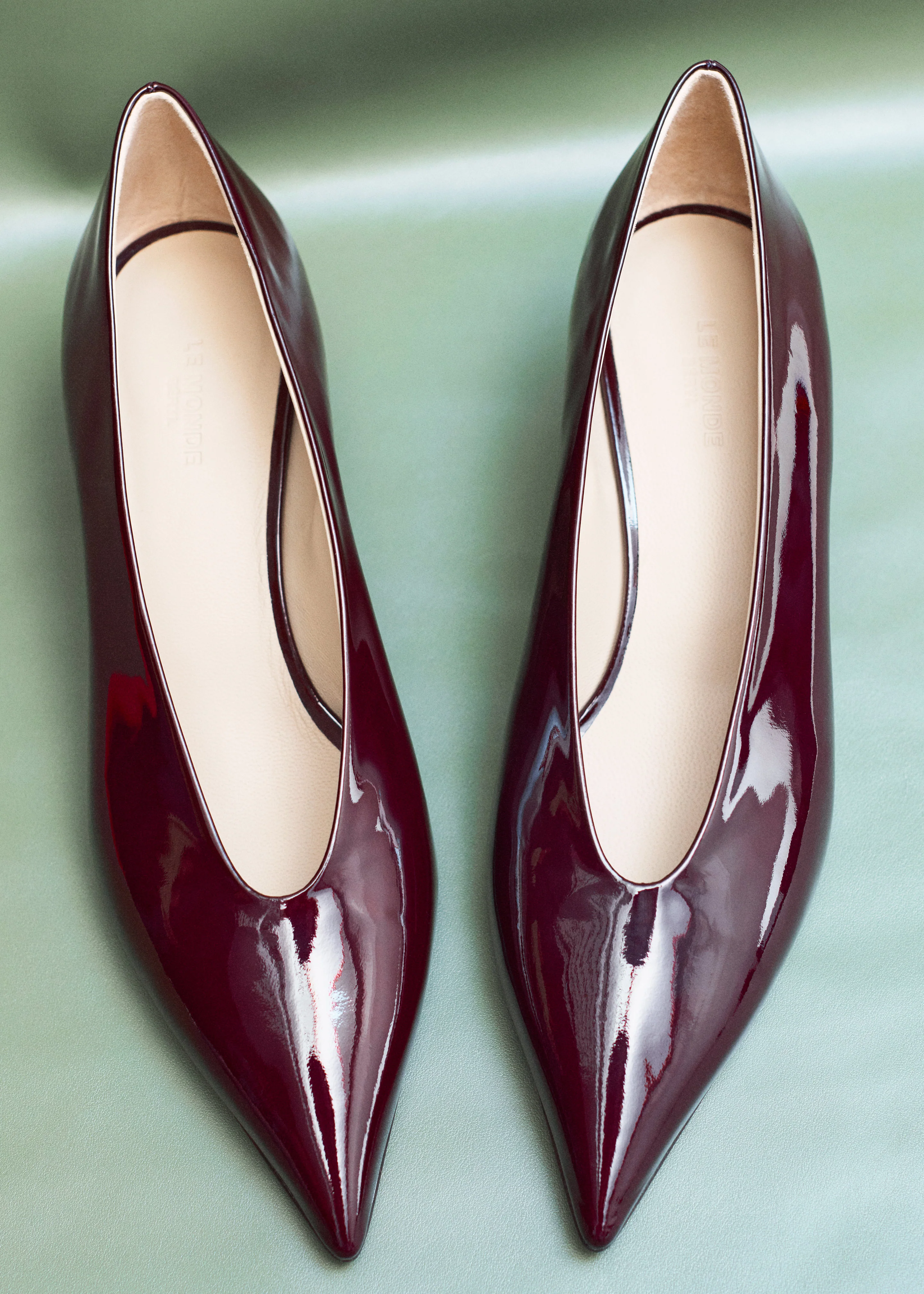 Le Monde Beryl Babouche Kitten Heels Vernice Leather - Plum